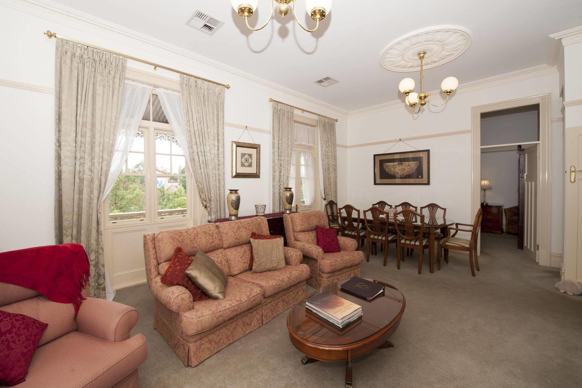 Cobb&Co Court Boutique Hotel Mudgee Extérieur photo