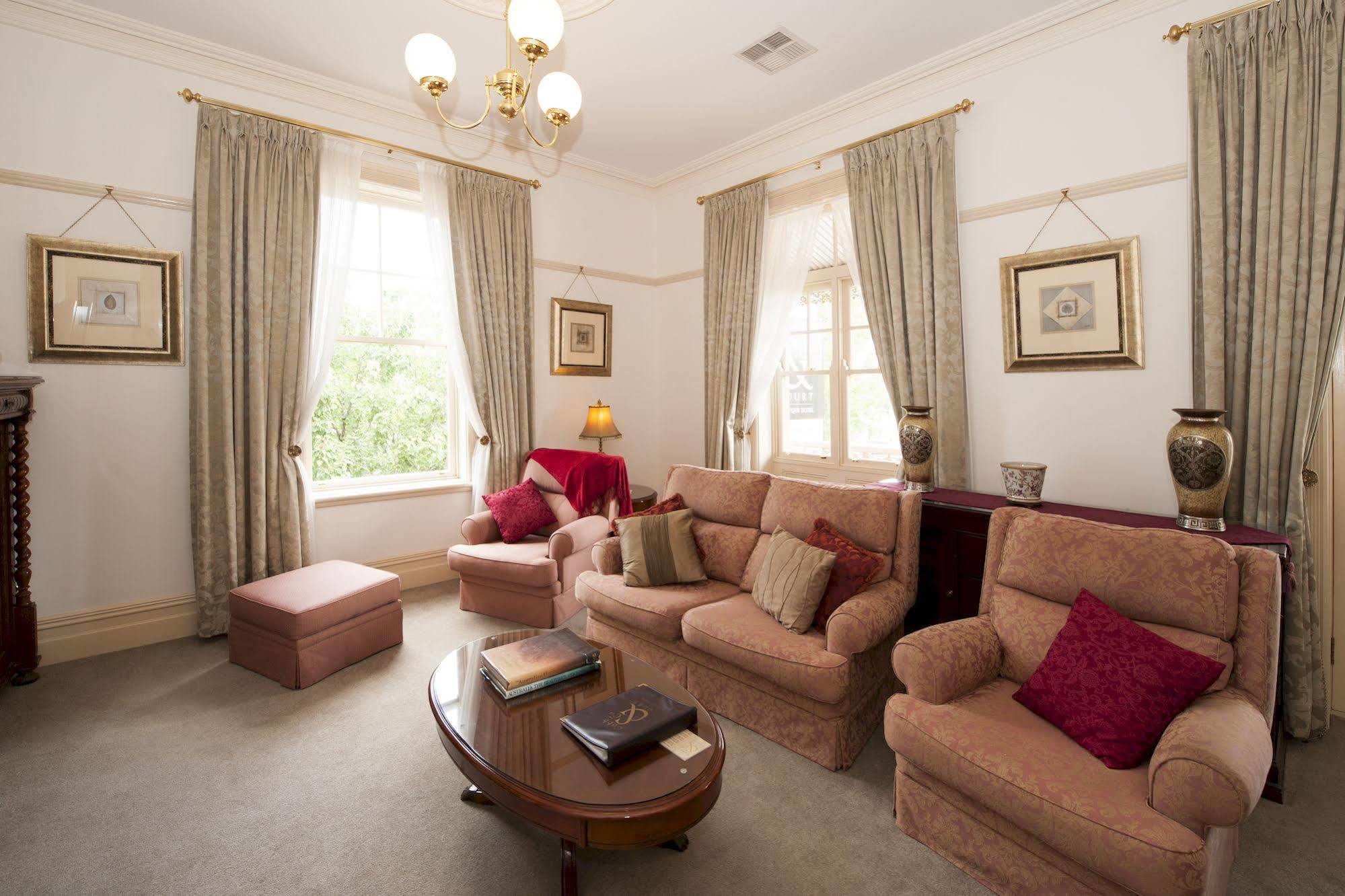 Cobb&Co Court Boutique Hotel Mudgee Extérieur photo